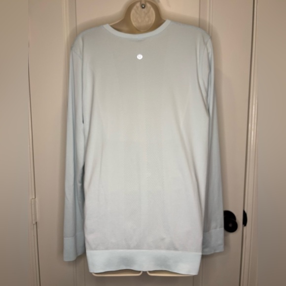 (73)Lululemon Relaxed Fit Swiftly Powder Blue - Picture 5 of 5